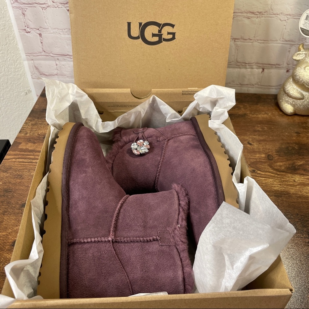 UGG Mini Bailey Button Gem Boots - NIB - Picture 12 of 12